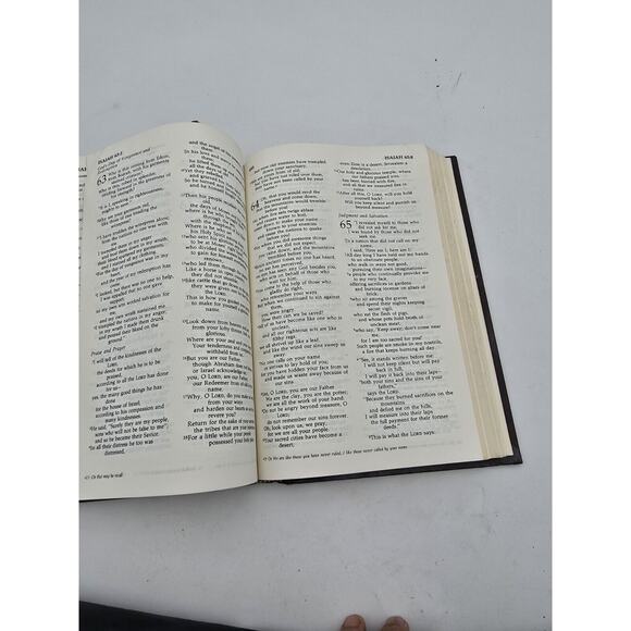Holy Bible New International Version Red letter edition 1982 Zondervan Indexed - Picture 8 of 9